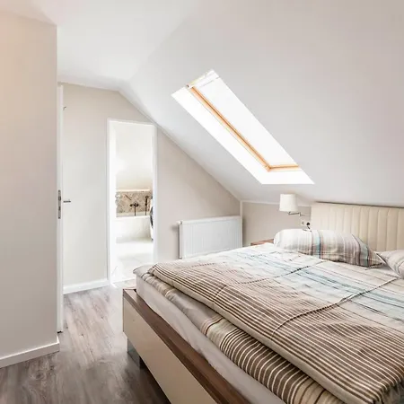 Uhse Wohlfuehloase * هايدة