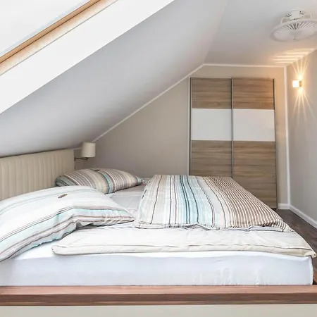 Uhse Wohlfuehloase アパート